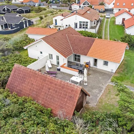Ferienhaus 4 Bedroom Gorgeous In Blokhus
