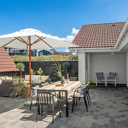 4 Bedroom Gorgeous In * Blokhus