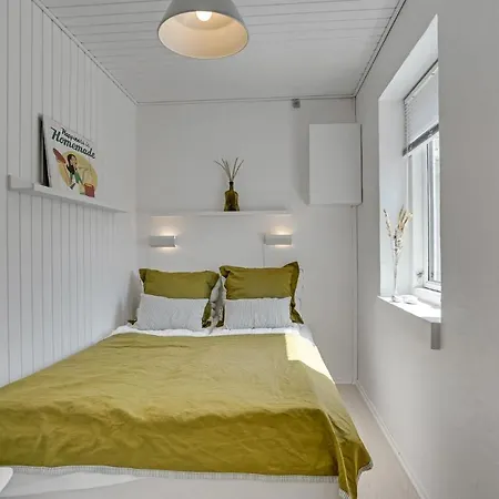 4 Bedroom Gorgeous In Semesterbostad *