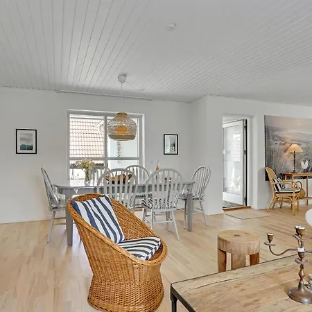Holiday home 4 Bedroom Gorgeous In Blokhus